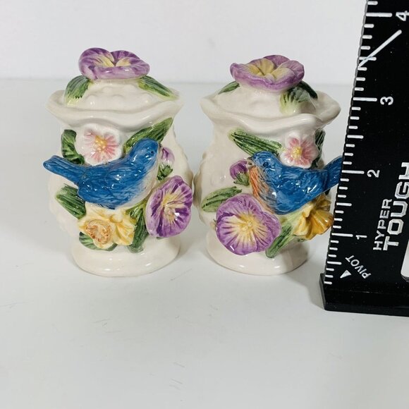 Bluebird Pansies Salt Pepper Shakers VTG Hobnail 3D Ceramic Cottage Tableware - Picture 9 of 13